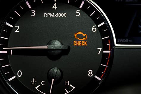 oil leak check engine light|Voyant Check Engine – Guide complet : Signification, 5。